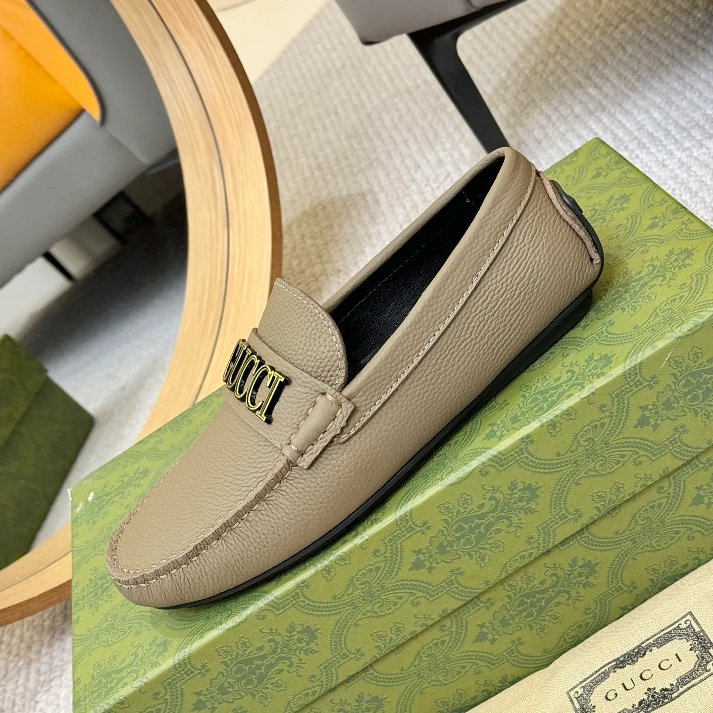 Men's shoes 💰420 (Yangli) Gucci* - the top version of Gucci classic beanie shoes! It is made of imported original cowhide and has a comfortable first layer of sheepskin lining! Original wear-resistant rubber outsole! High quality products! Size 38-46, with shoe dial, cloth bag, card